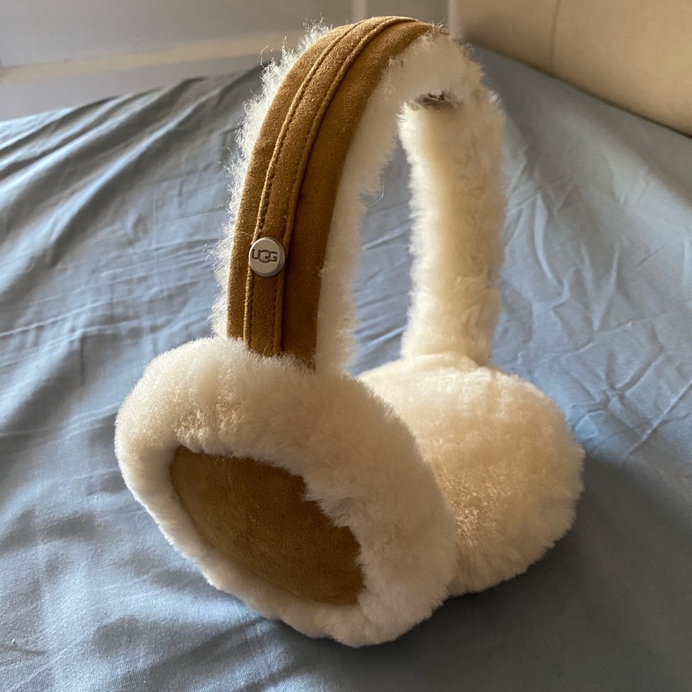 Ugg Classic shearling earmuffs